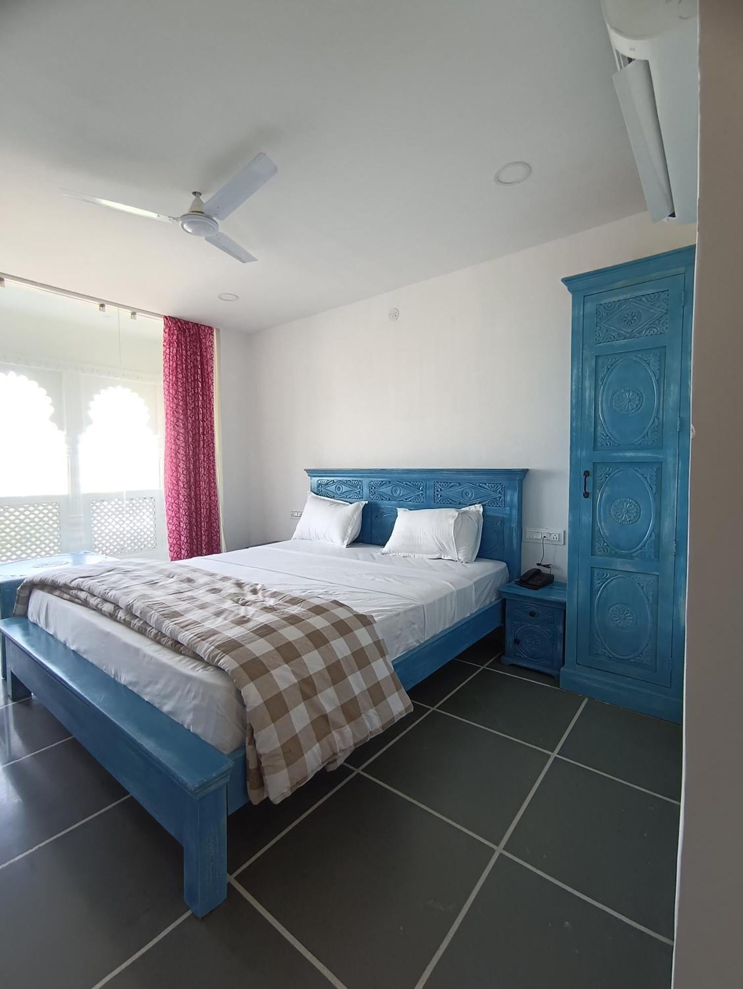 Hotel Mewari Villa Udaipur Extérieur photo