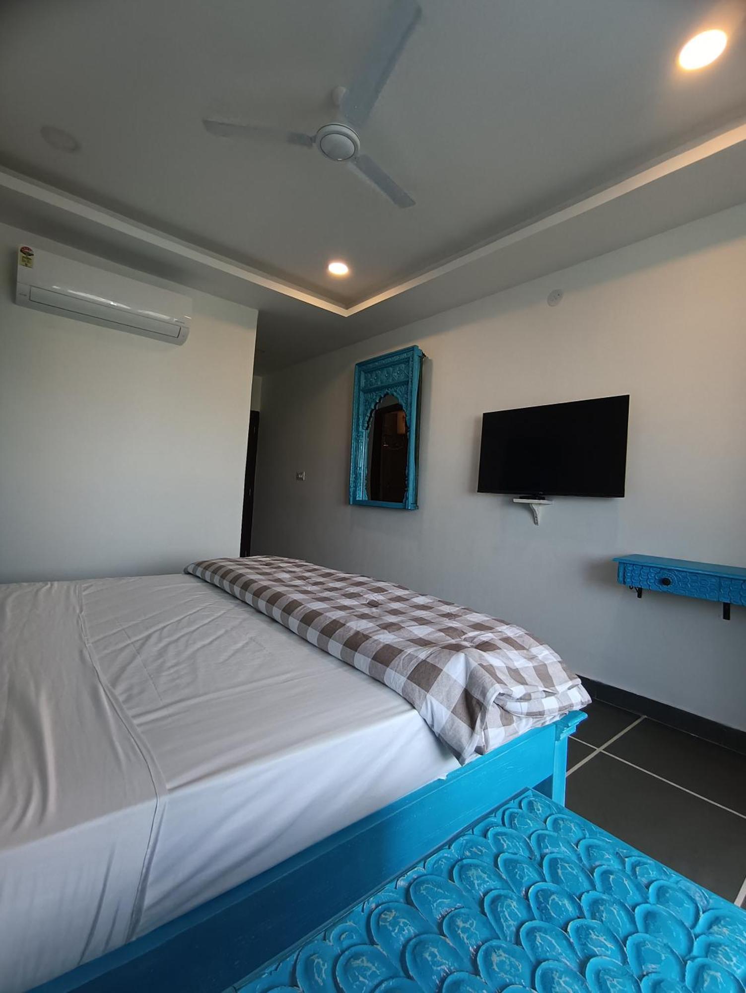 Hotel Mewari Villa Udaipur Extérieur photo