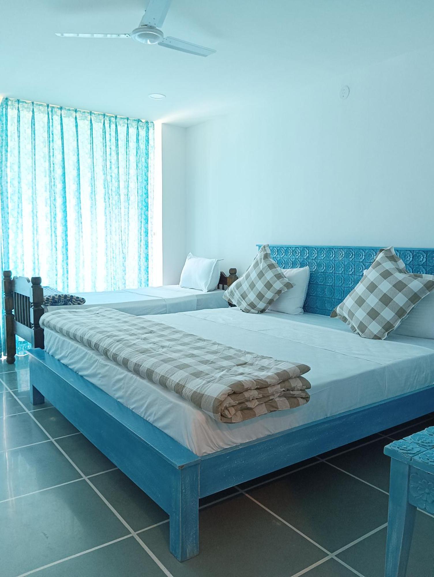 Hotel Mewari Villa Udaipur Extérieur photo