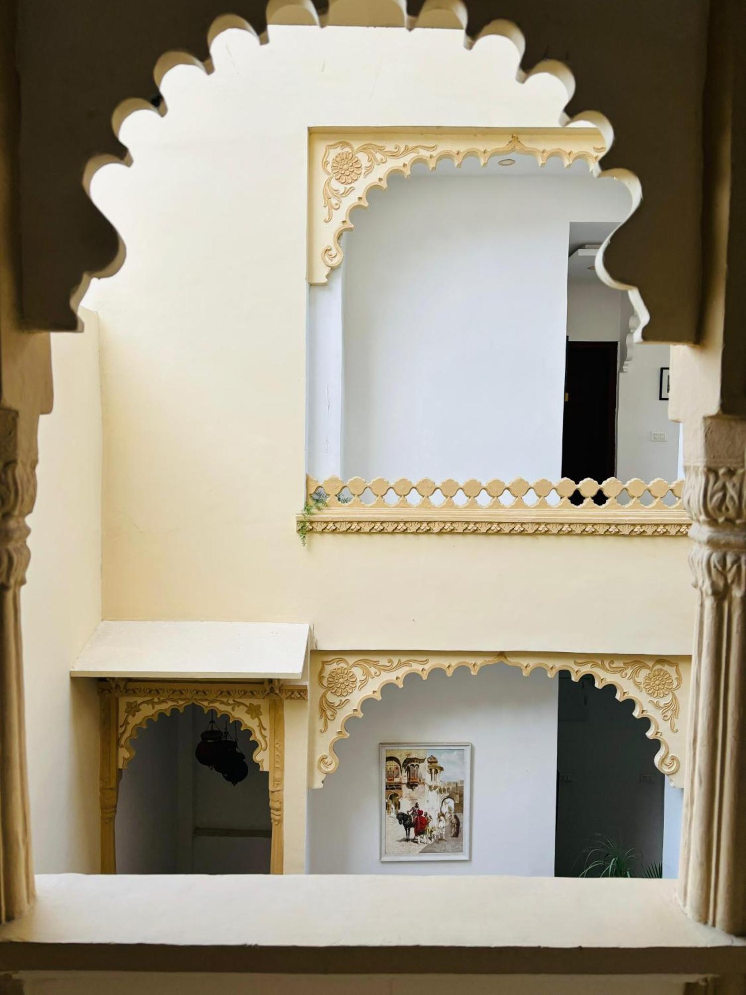 Hotel Mewari Villa Udaipur Extérieur photo